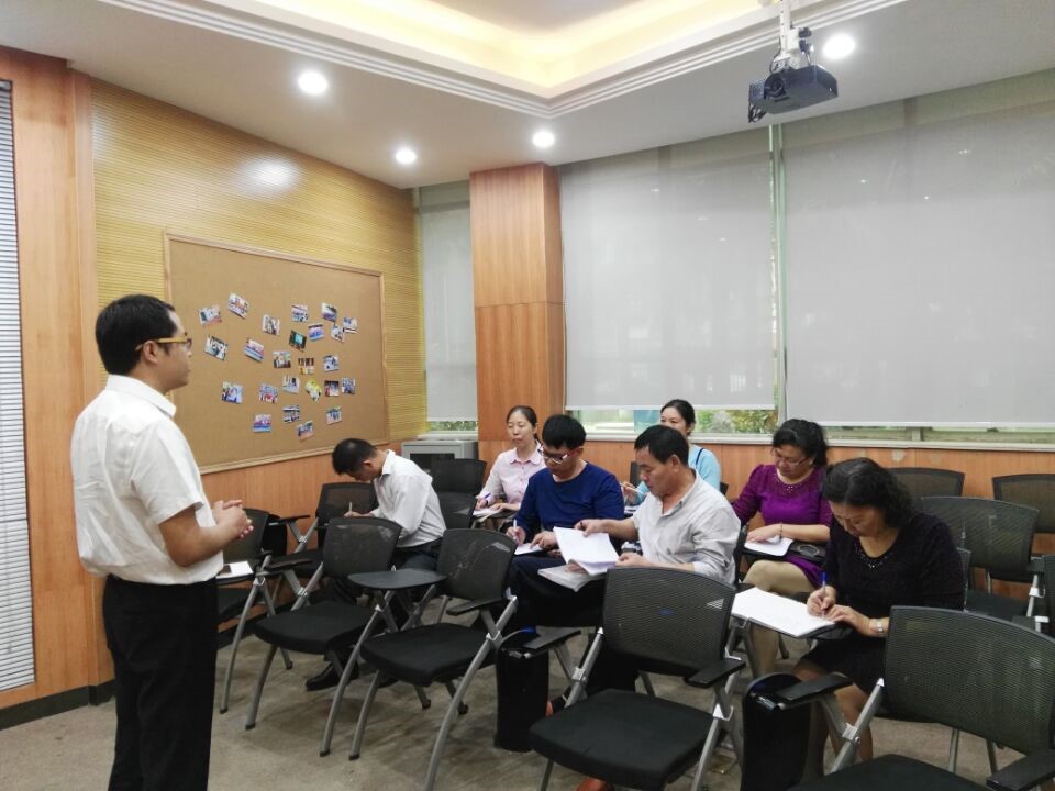 公明中英文學校與春蕾學校小學語文組兩校合作教研