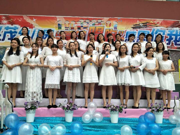 “感恩有你，伴我同行”感恩月系列活動(dòng)之“感恩的心，感謝有你”合唱比賽