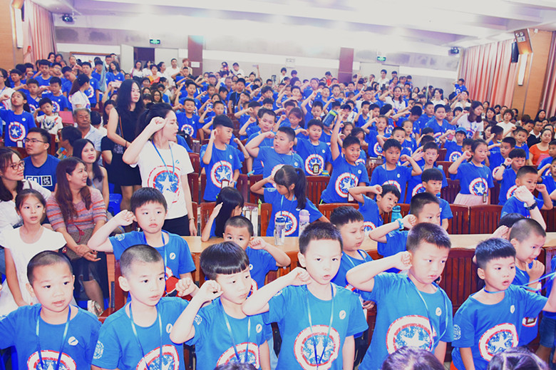 遠(yuǎn)恒佳第十四屆牛津?qū)崙?zhàn)英語(yǔ)夏令營(yíng)開(kāi)營(yíng)啦！