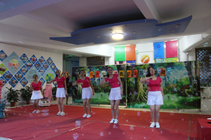 “美好教育，幸福幼教”——遠(yuǎn)恒佳花園幼兒園教師節(jié)慶?；顒?dòng)