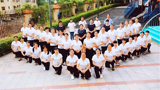 春風(fēng)十里不如你，共譜遠(yuǎn)恒佳協(xié)奏曲——碧水龍庭幼兒園教師節(jié)慶祝活動(dòng)