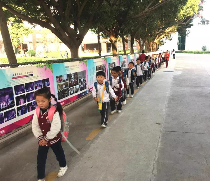 守滿園芳菲，護(hù)一校平安——學(xué)校師生家長(zhǎng)值日工作略影