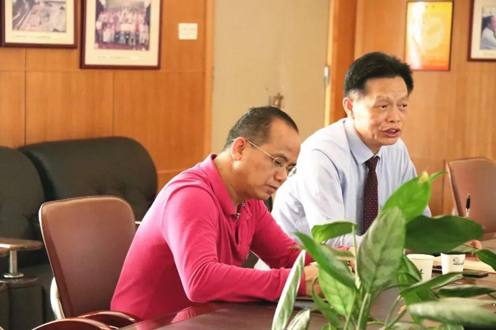 社區(qū)黨委到基層，調(diào)研黨建促發(fā)展——景龍社區(qū)黨委班子到龍華中英文調(diào)研紀(jì)實(shí)